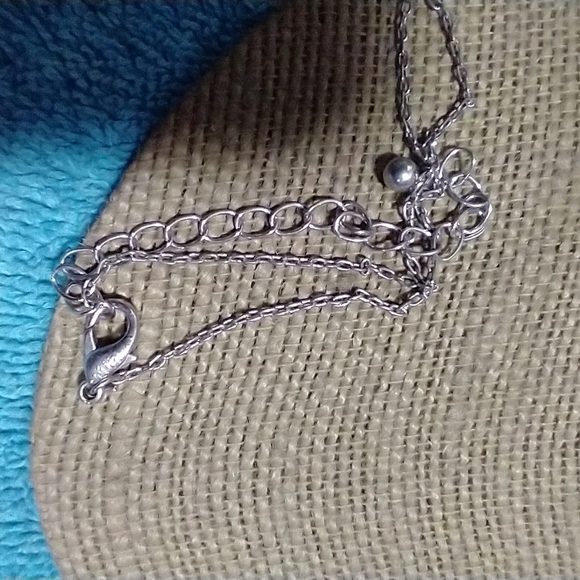 Elegant Silvertone Faux Pearl Necklace vintage - Picture 3 of 4